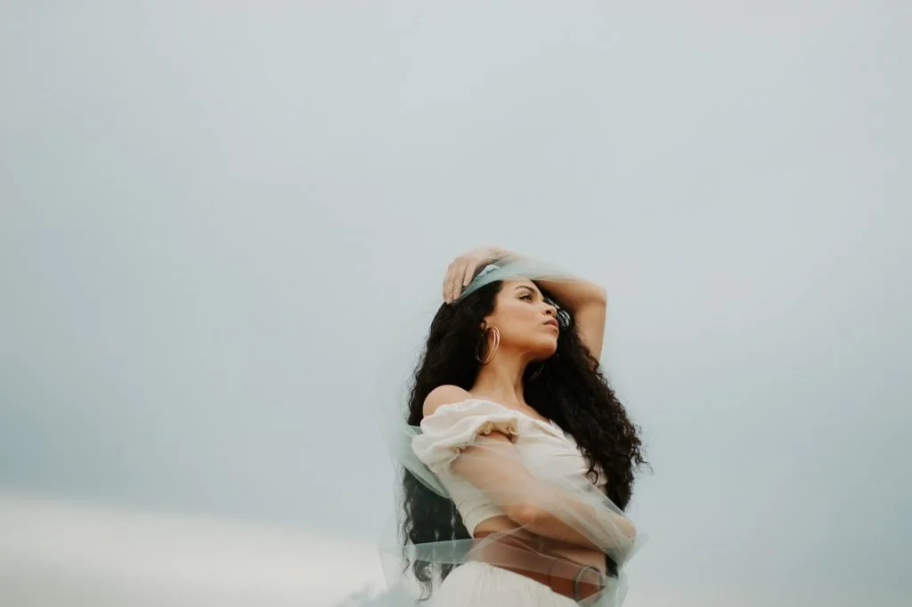 sunset fashion beach love 4505125 scaled